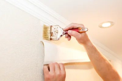 Pose de papier peint à Halsou — revêtements muraux et toiles de verre